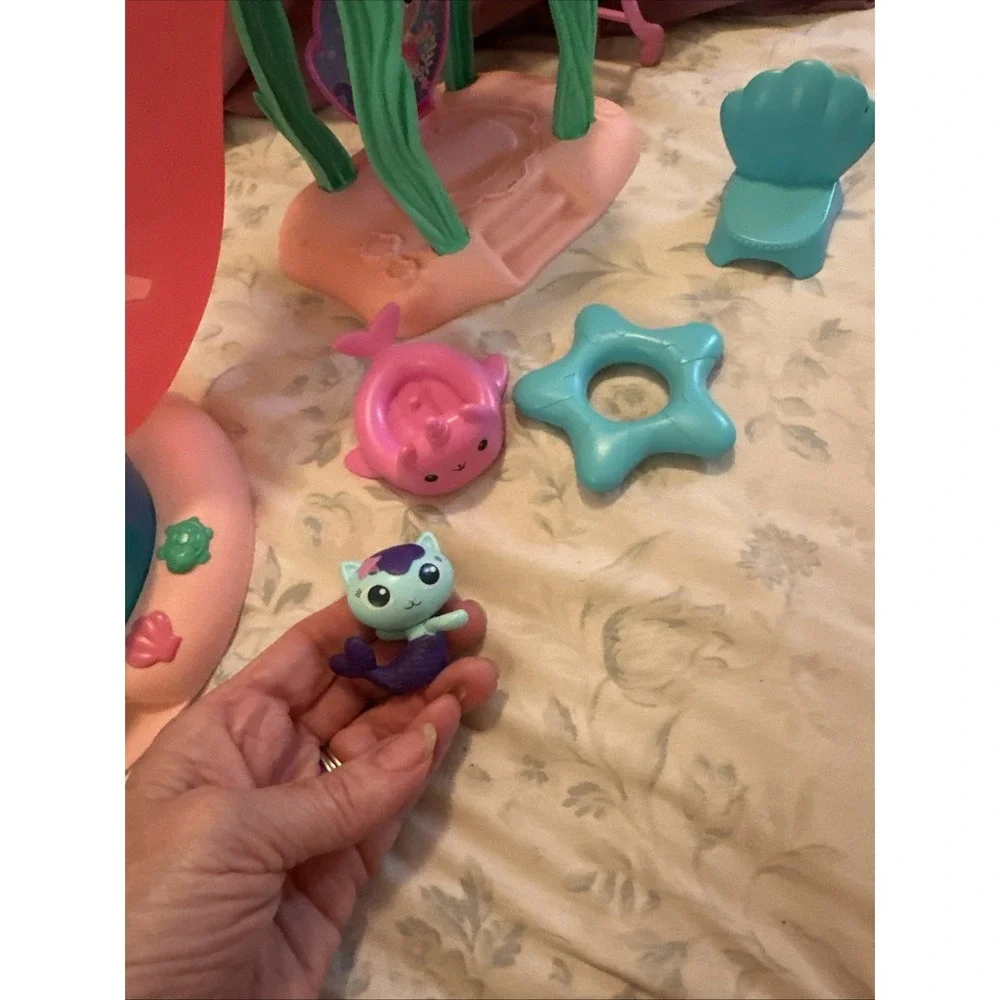 Gabby's Dollhouse Purr-ific Pool Playset by Spin Master Complete